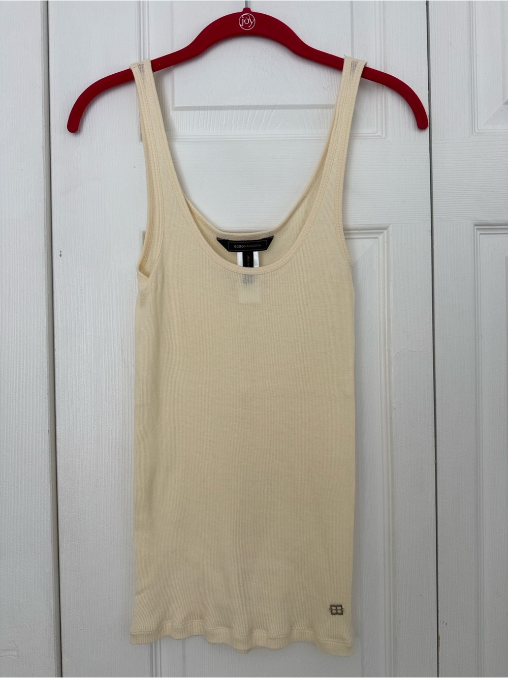 BCBGMaxAzria Cream Ribbed Scoop Tank Size Small
